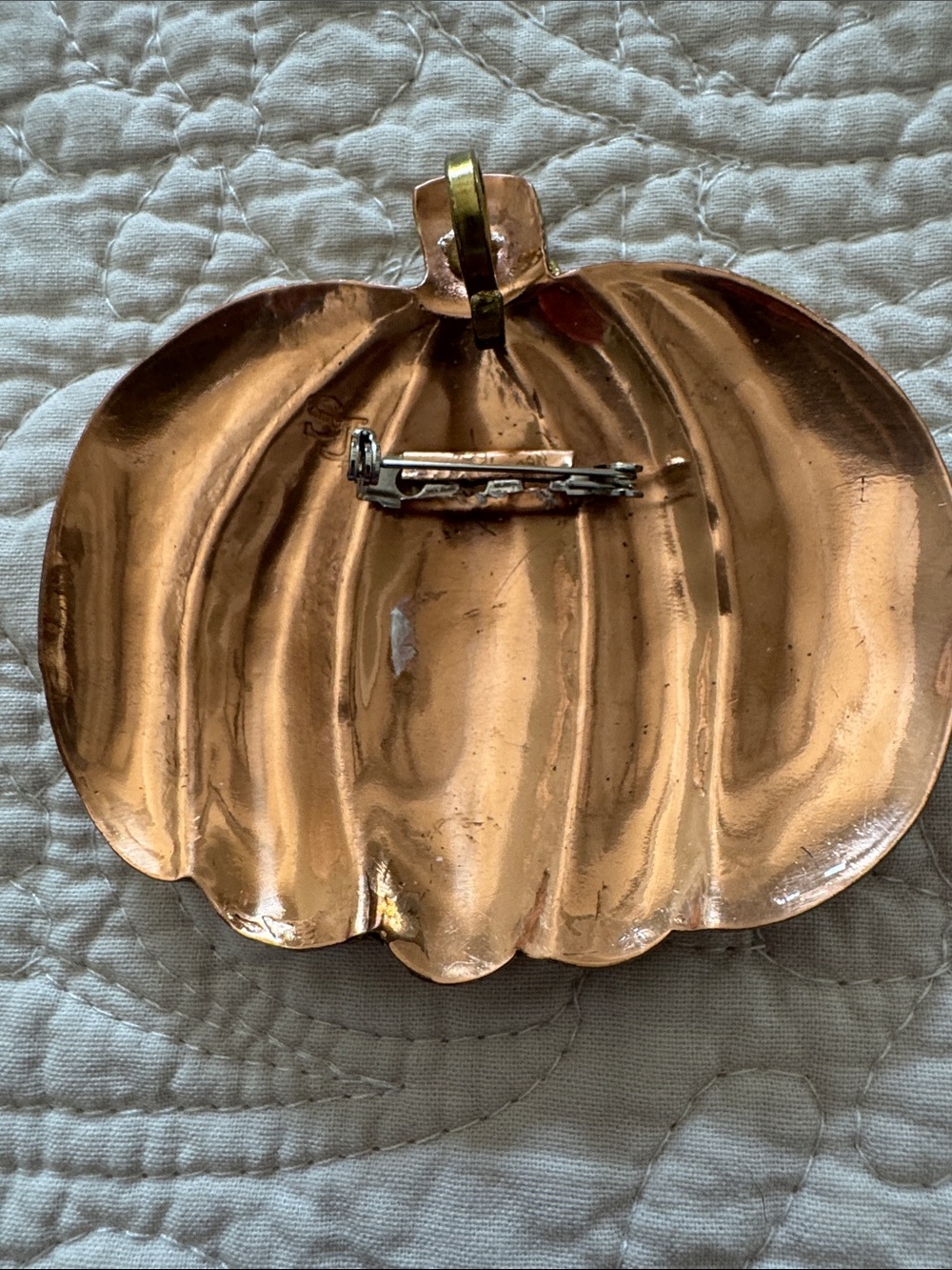 Large Metallic Pumpkin Brooch or Pendant - Picture 2 of 2